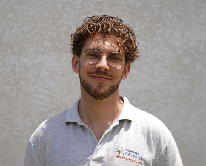 Électricien à Saint-Denis Raphaël électricité artisan Réunion